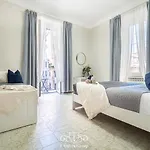 Casa Mana - L'opera Group *