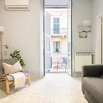 Casa Mana - L'opera Group لا سبيتسْيا