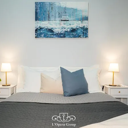 Casa Mana - L'opera Group * La Spezia